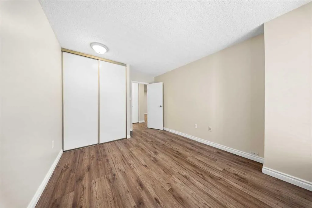 718 12 Avenue SW #305