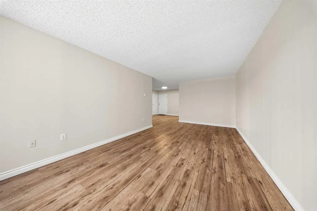718 12 Avenue SW #305