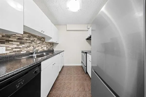 718 12 Avenue SW #305