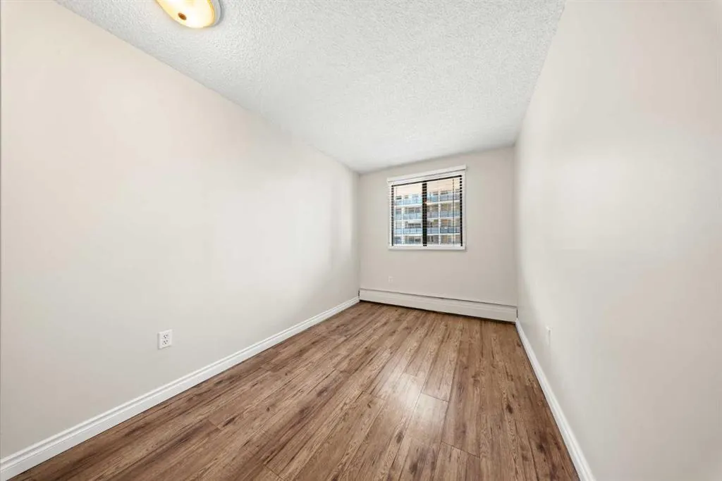 718 12 Avenue SW #305