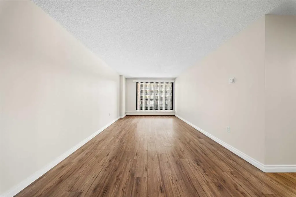 718 12 Avenue SW #305