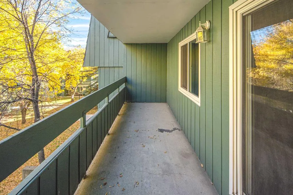 315 Southampton Drive SW #1207