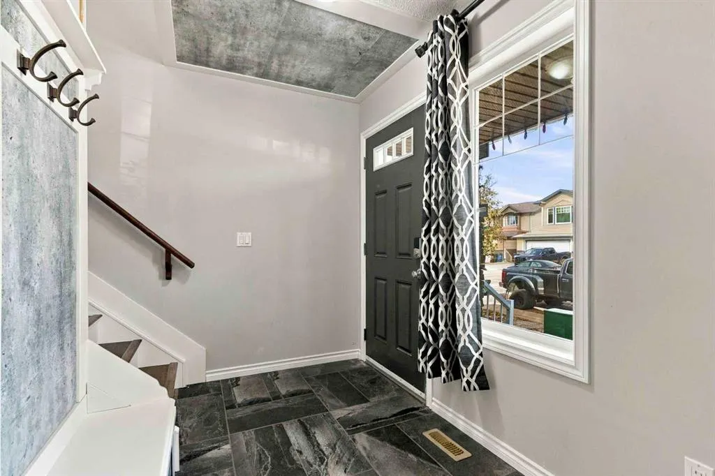 132 Fireweed Crescent