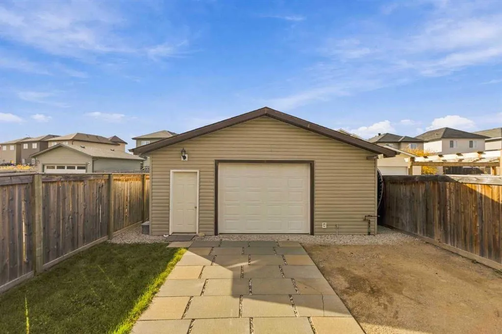 132 Fireweed Crescent