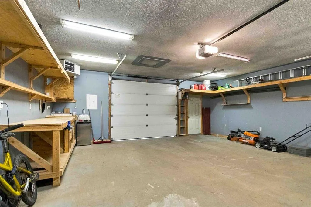 132 Fireweed Crescent