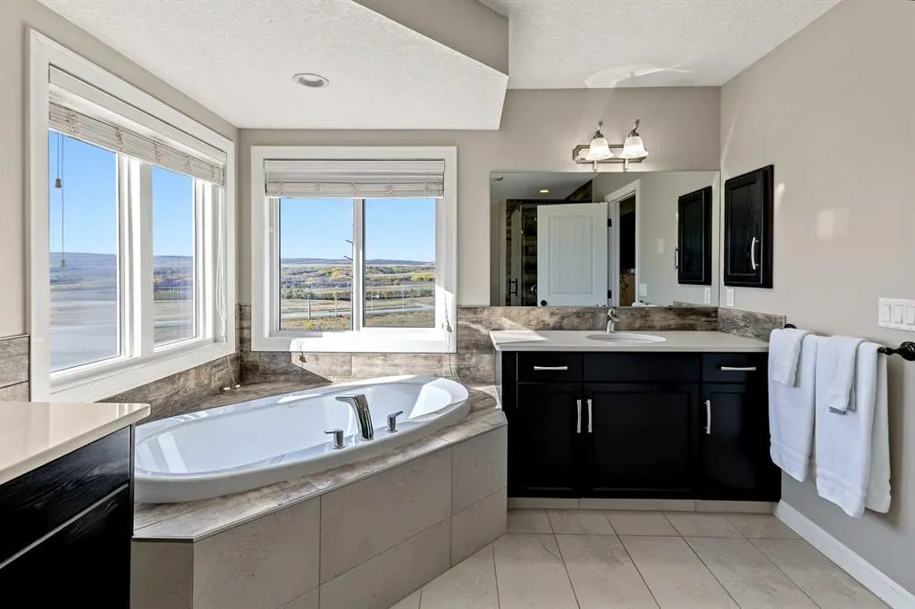 86 Heritage View