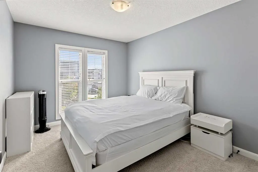 86 Heritage View