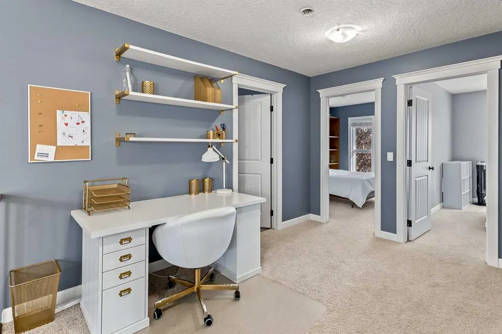 86 Heritage View