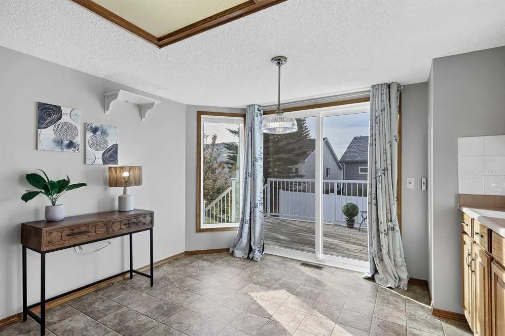 39 Woodside Close NW