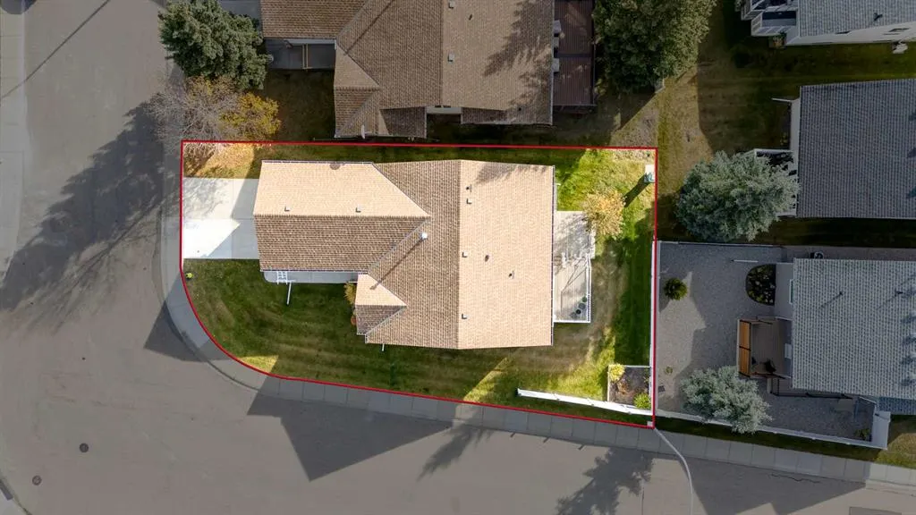 39 Woodside Close NW