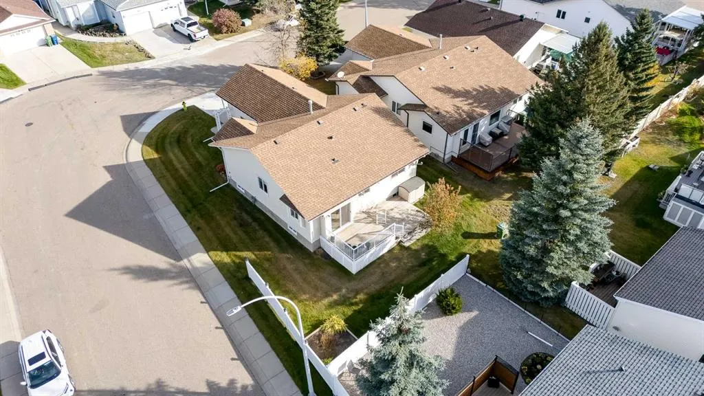 39 Woodside Close NW