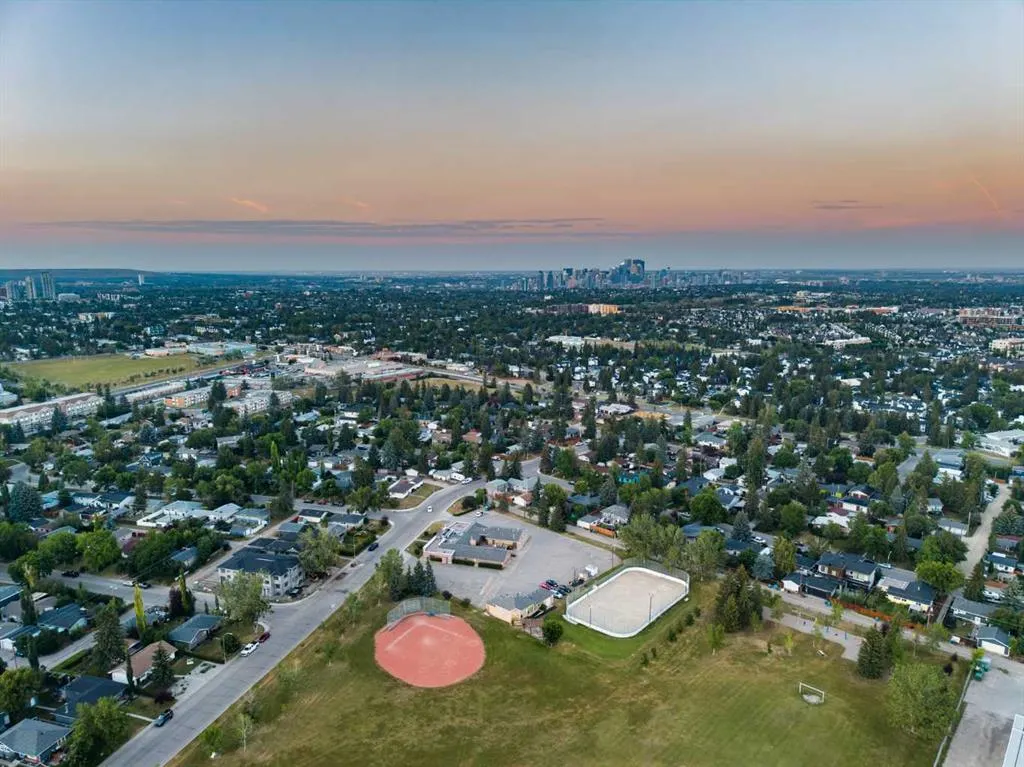 20 Gainsborough Drive SW
