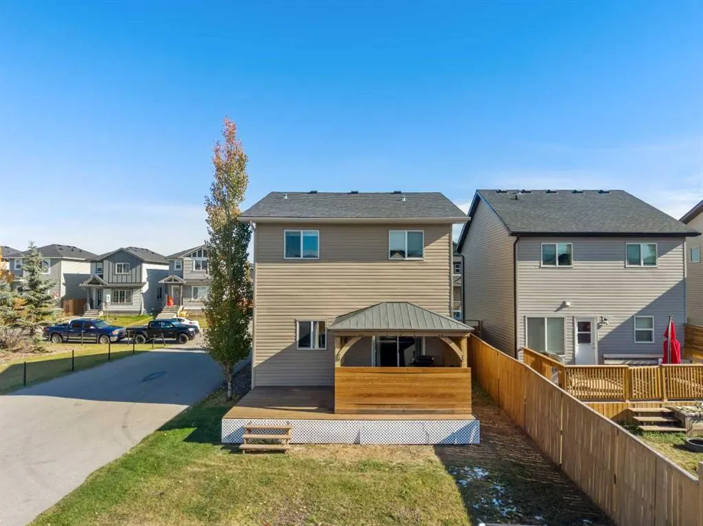 116 Drake Landing Loop