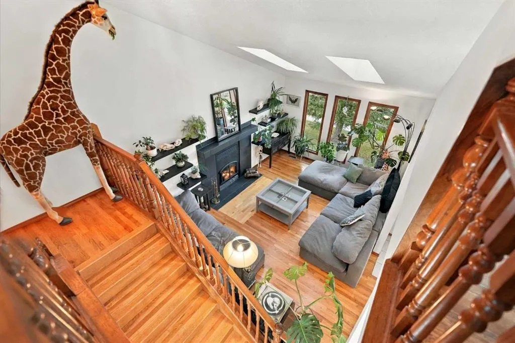 296 Woodbine Boulevard SW