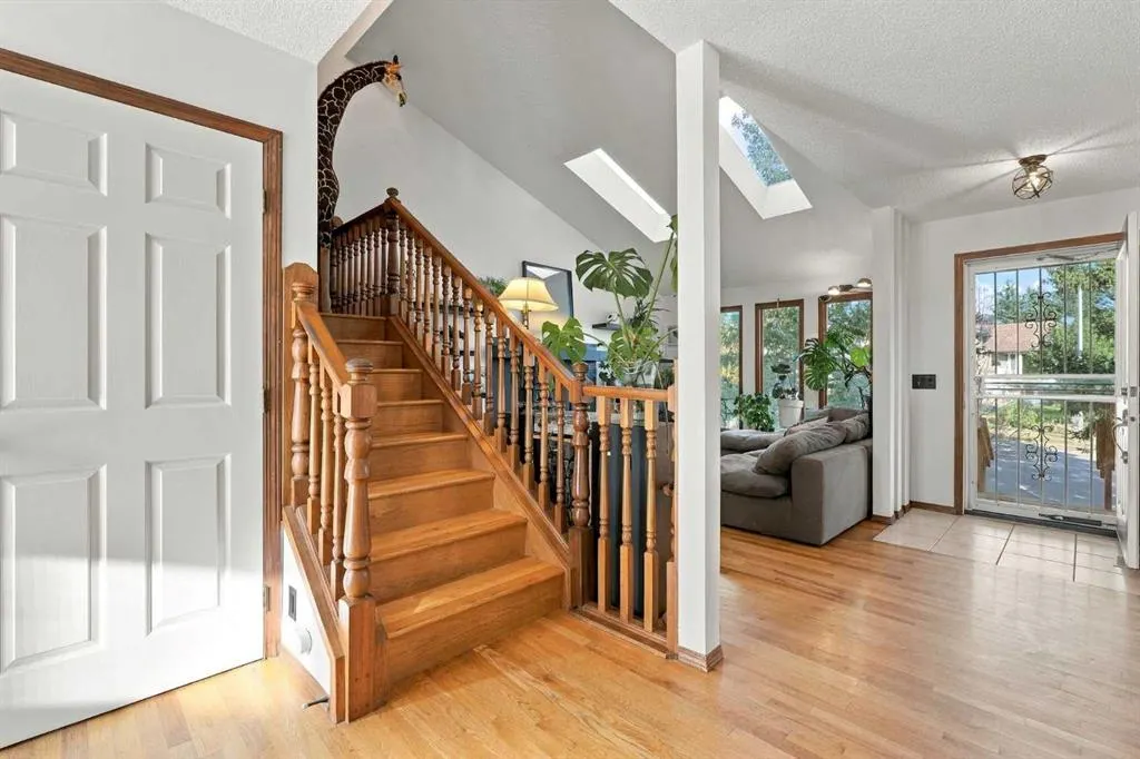 296 Woodbine Boulevard SW
