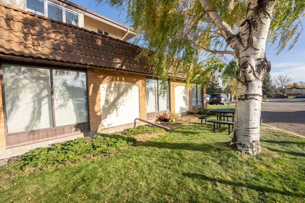 65 Temple Boulevard W #307