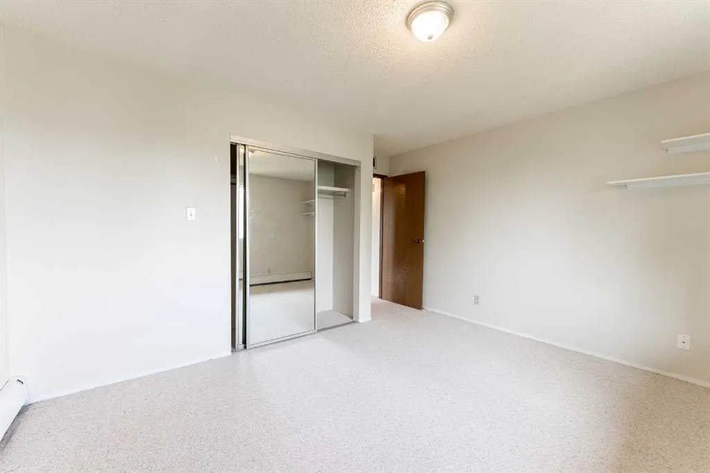 65 Temple Boulevard W #307