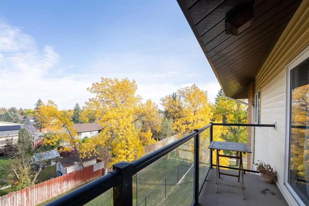 65 Temple Boulevard W #307