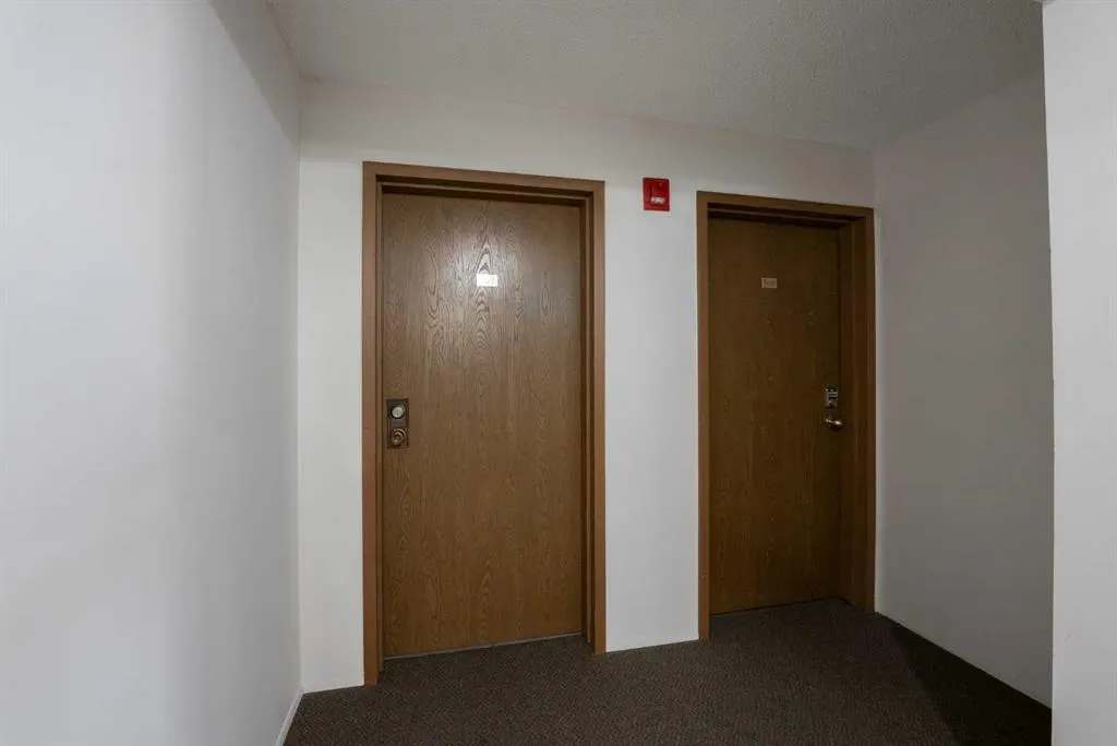65 Temple Boulevard W #307