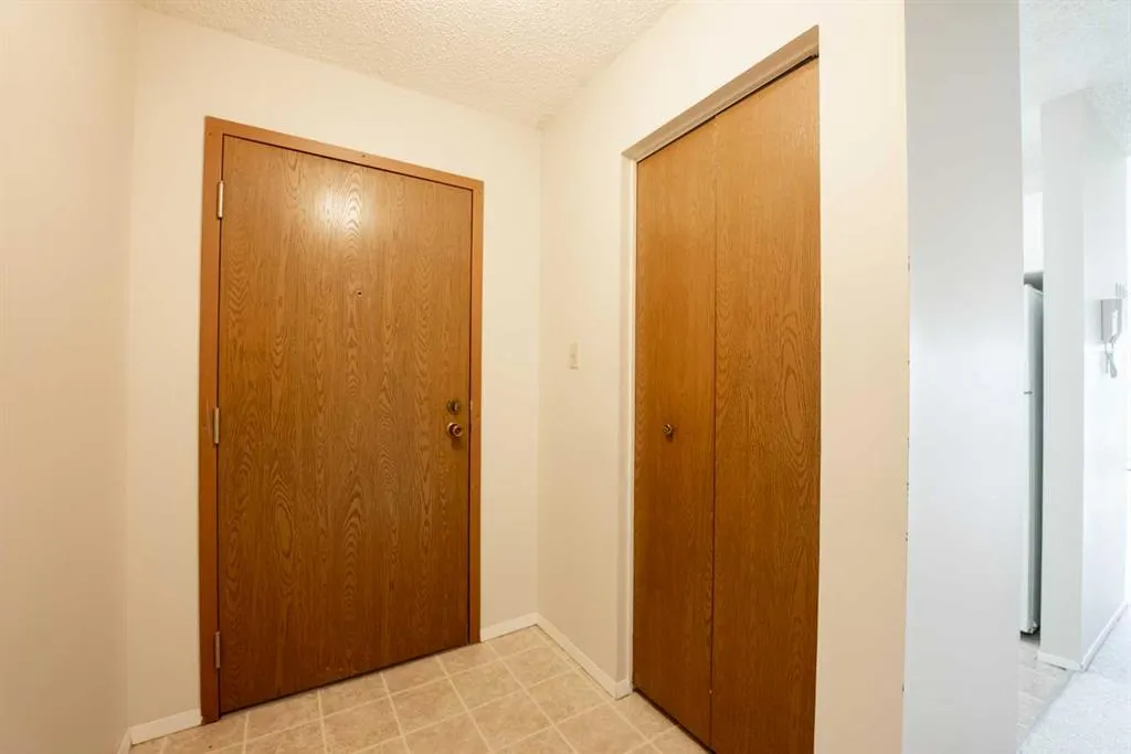 65 Temple Boulevard W #307