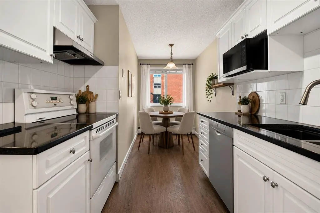 835 19 Avenue SW #105