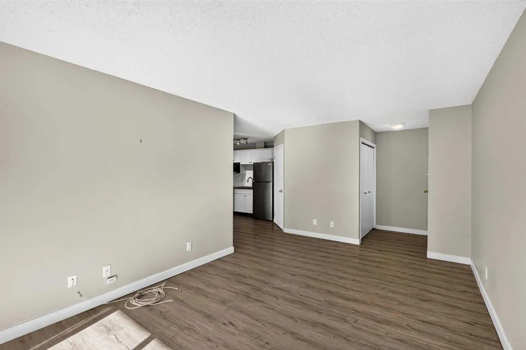 835 19 Avenue SW #105
