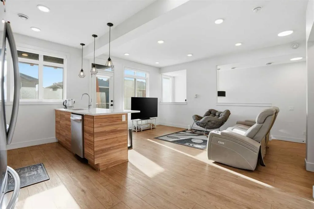 10060 46 Street NE #402