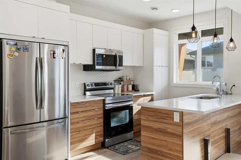10060 46 Street NE #402