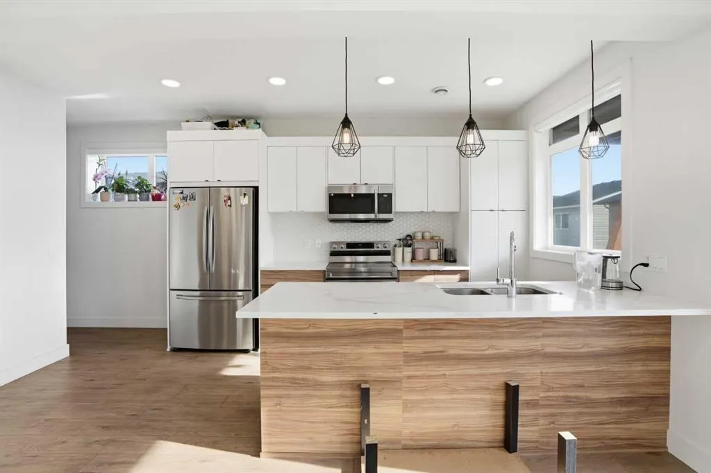 10060 46 Street NE #402