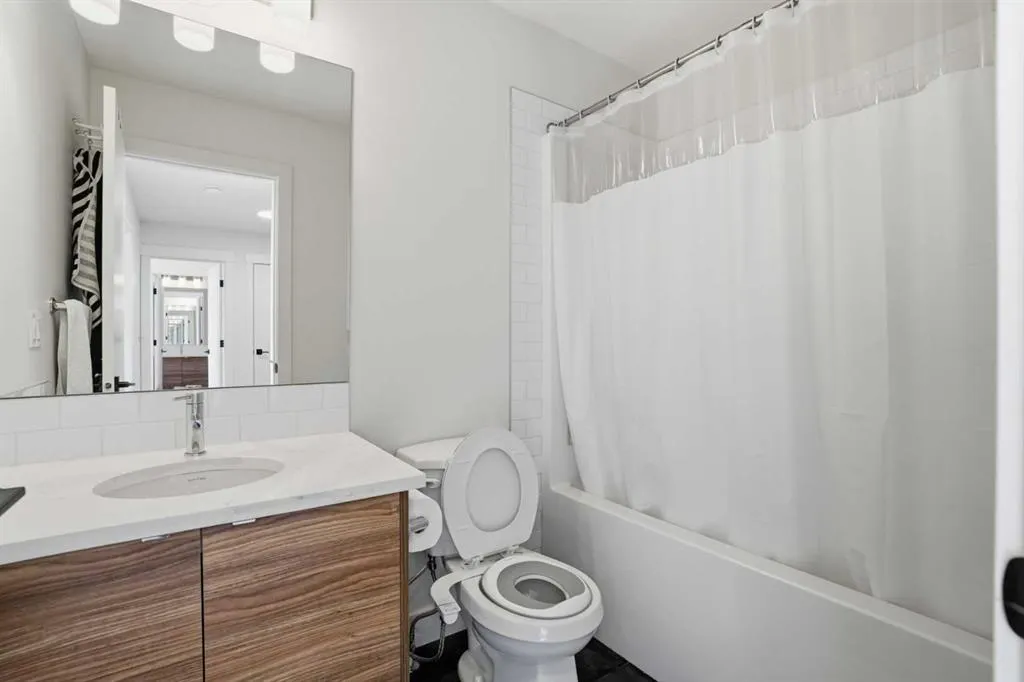 10060 46 Street NE #402