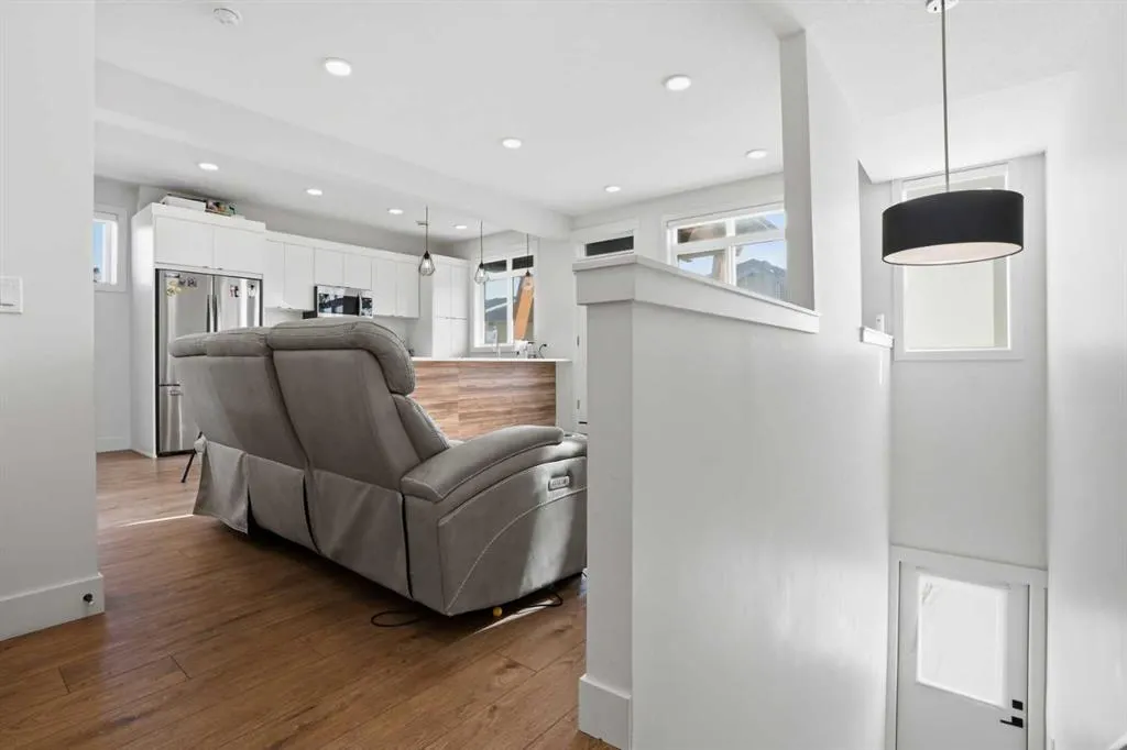 10060 46 Street NE #402