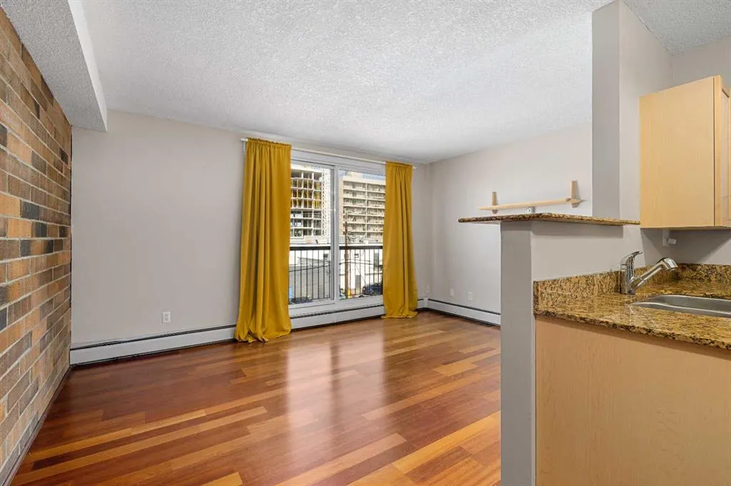 315 9A Street NW ##404