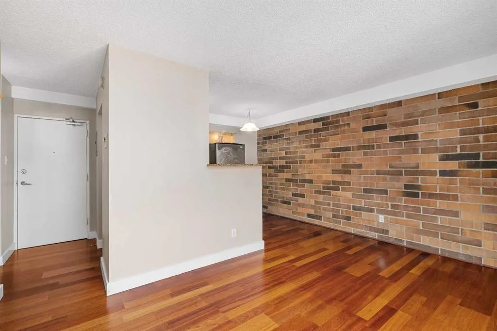 315 9A Street NW ##404
