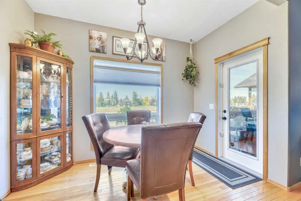 148 Aspen Creek Crescent