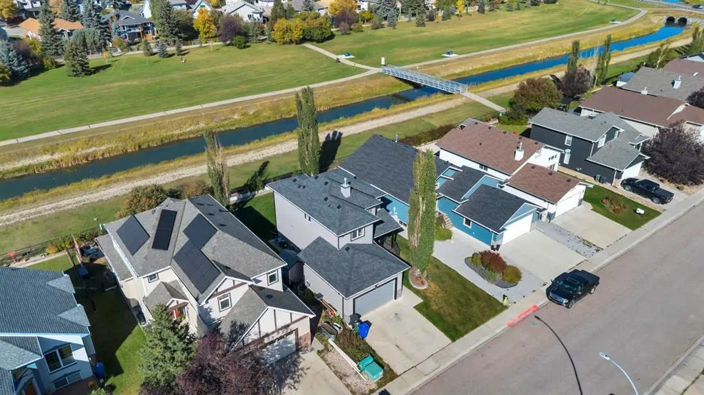148 Aspen Creek Crescent