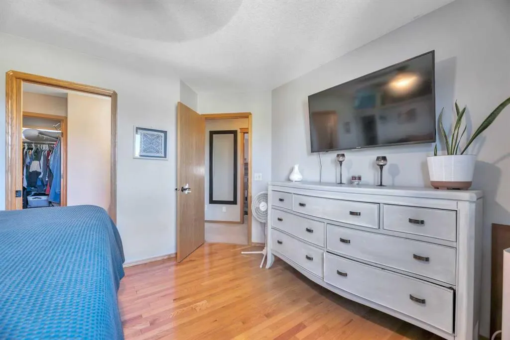 148 Aspen Creek Crescent