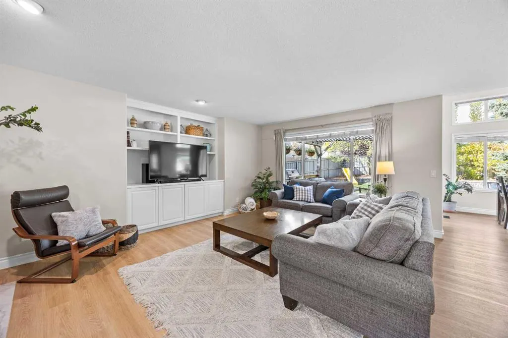 7 Springbank Mews SW