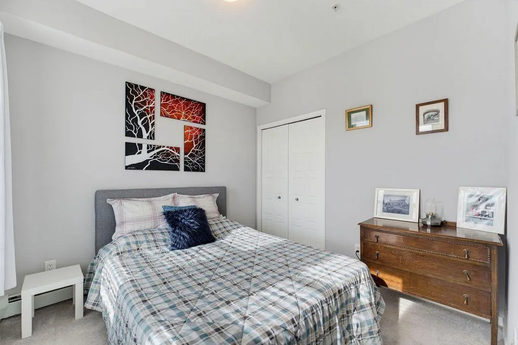 300 Harvest Hills Place NE #204