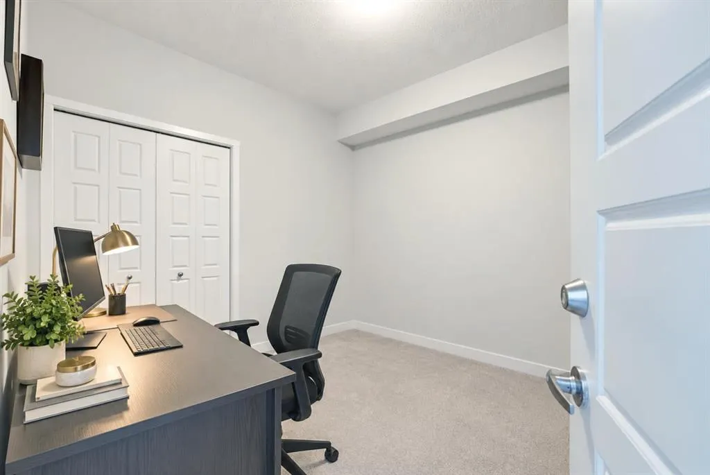 300 Harvest Hills Place NE #204
