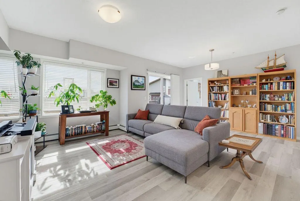 300 Harvest Hills Place NE #204