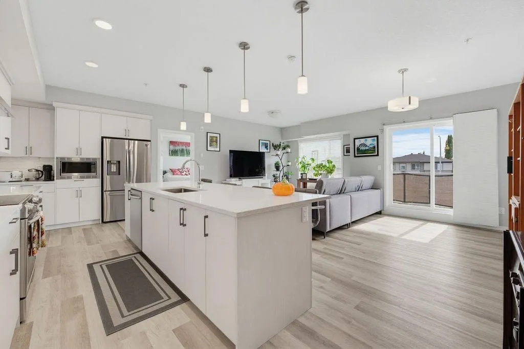 300 Harvest Hills Place NE #204