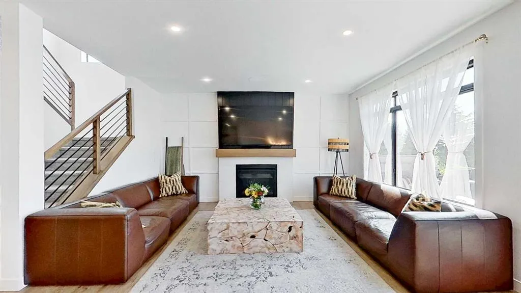 3 Highwood Drive