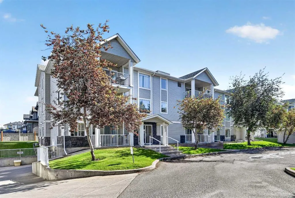 5105 Valleyview Park SE #105
