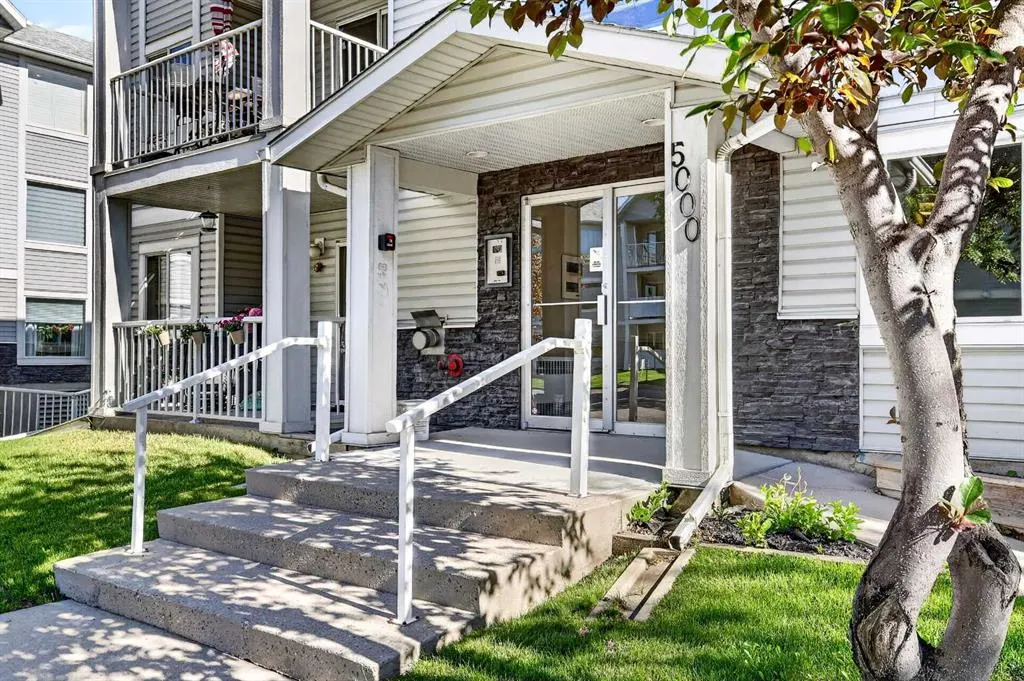 5105 Valleyview Park SE #105