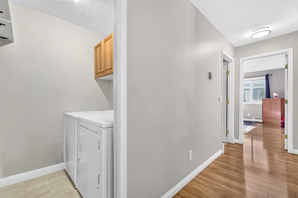 5105 Valleyview Park SE #105
