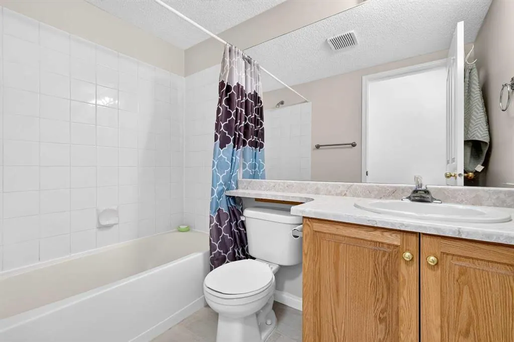 5105 Valleyview Park SE #105