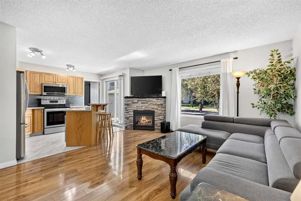 5105 Valleyview Park SE #105