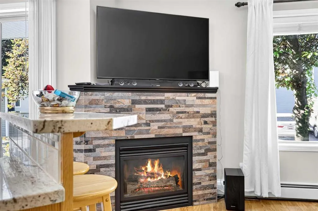 5105 Valleyview Park SE #105