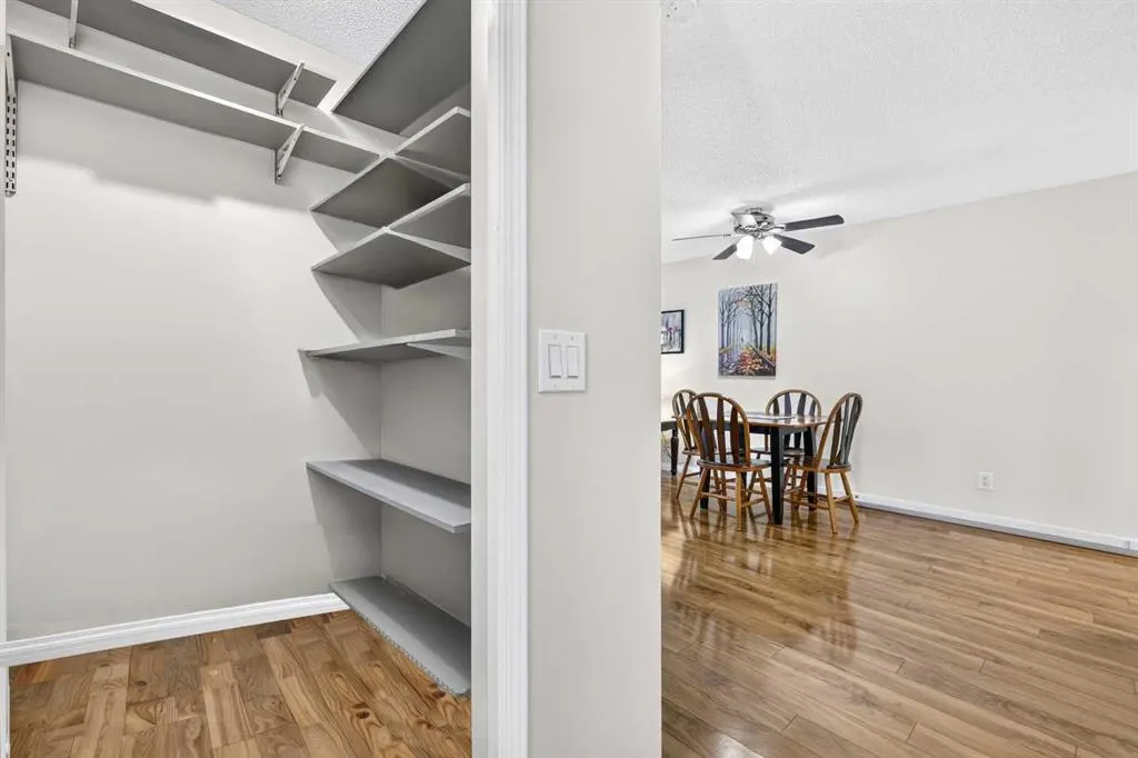 5105 Valleyview Park SE #105