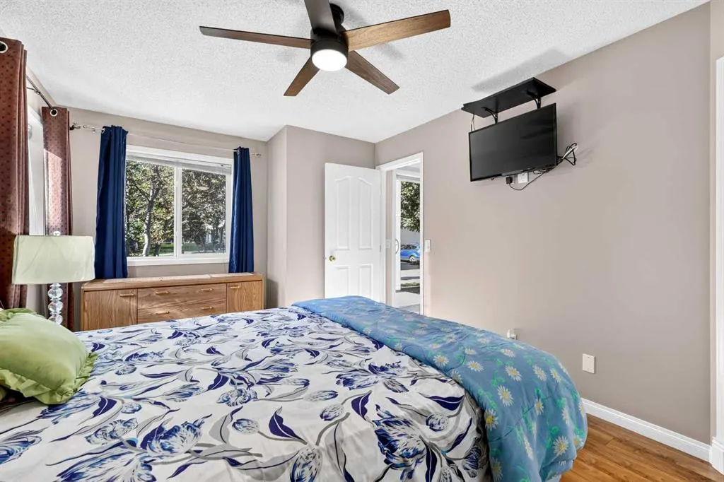 5105 Valleyview Park SE #105